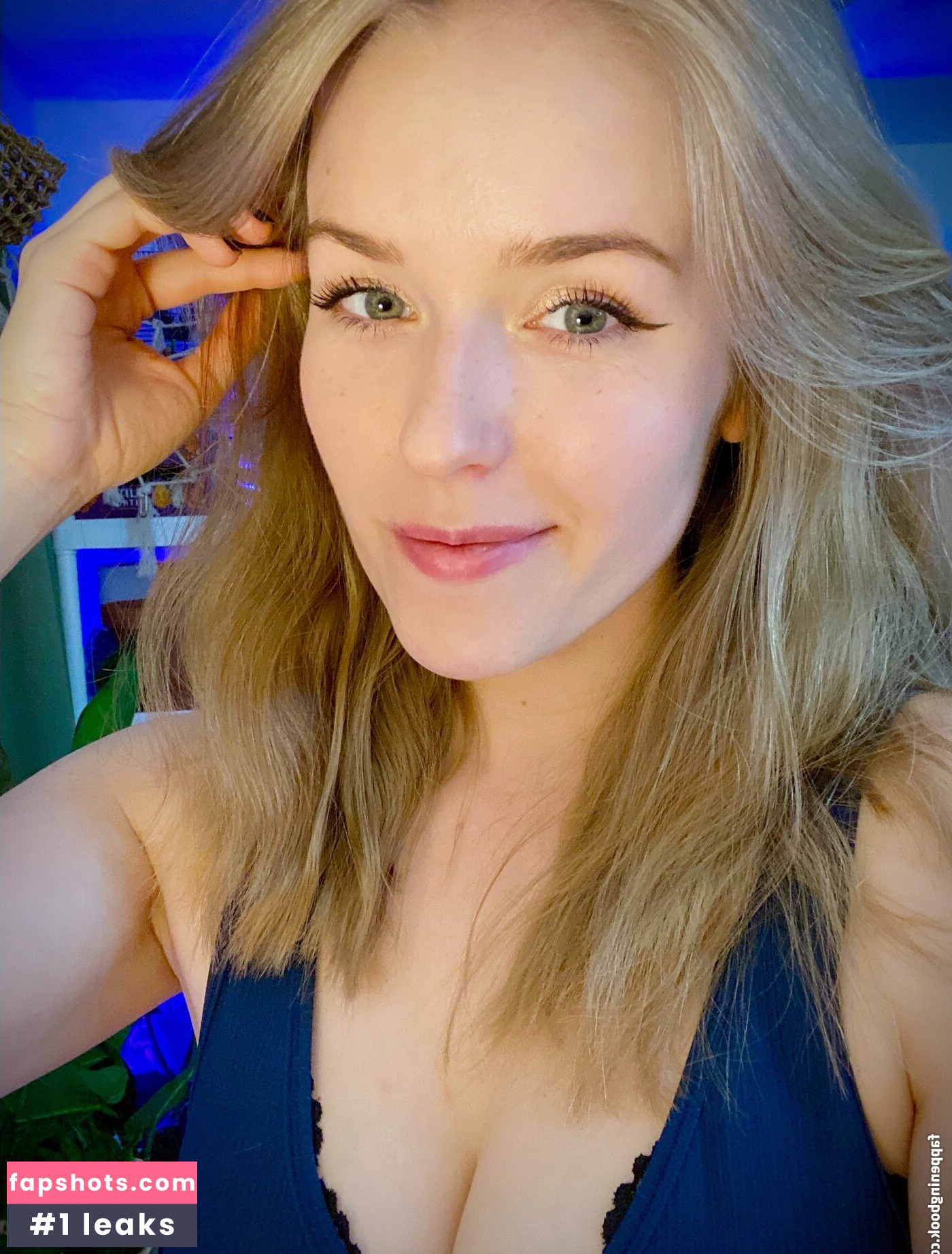 DatOtterGirl gallery photo #145