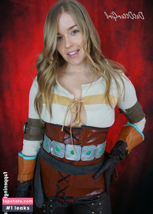 DatOtterGirl gallery photo #17