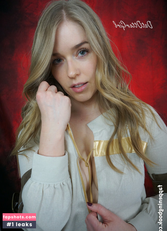 DatOtterGirl gallery photo #21