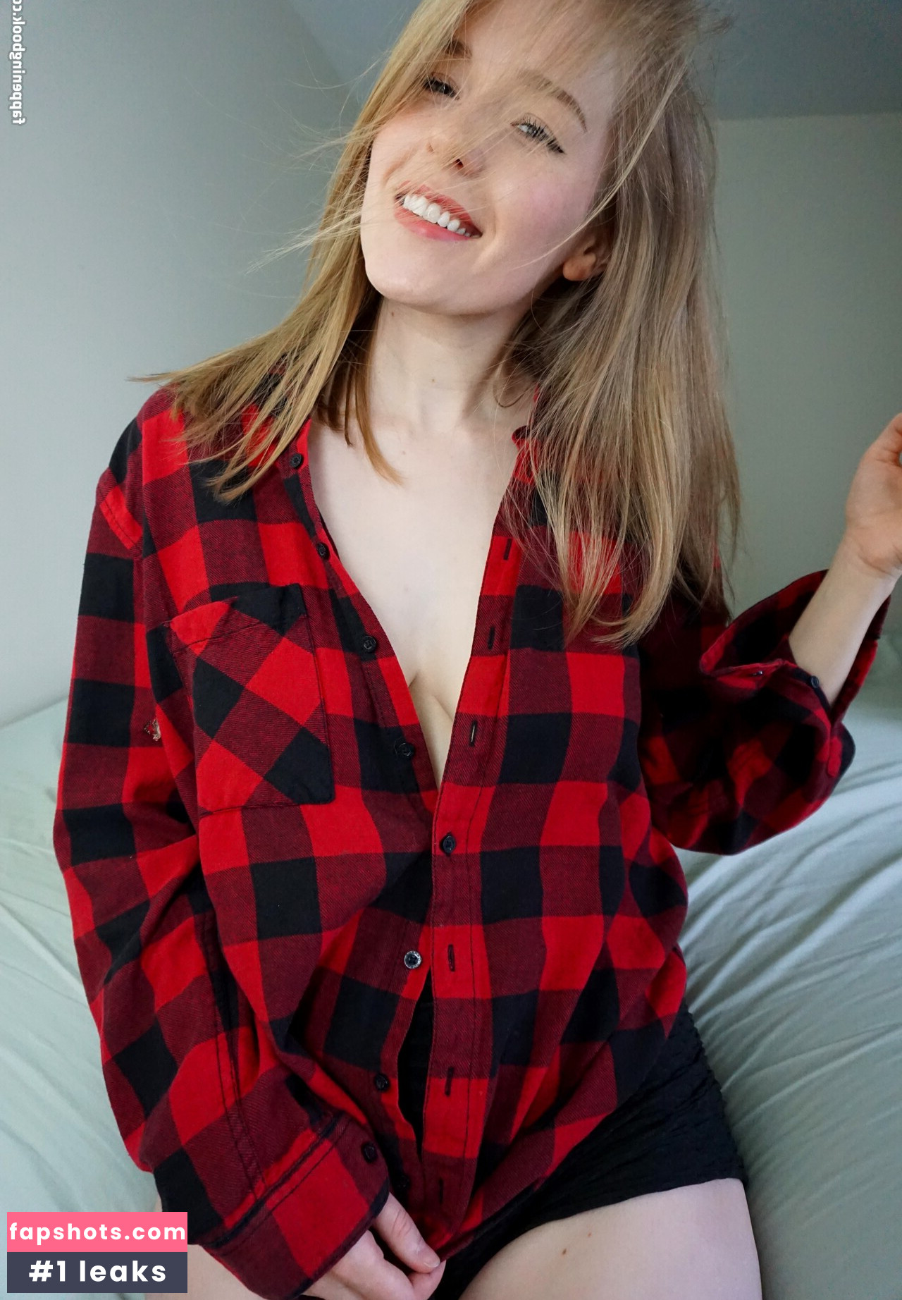 DatOtterGirl gallery photo #27