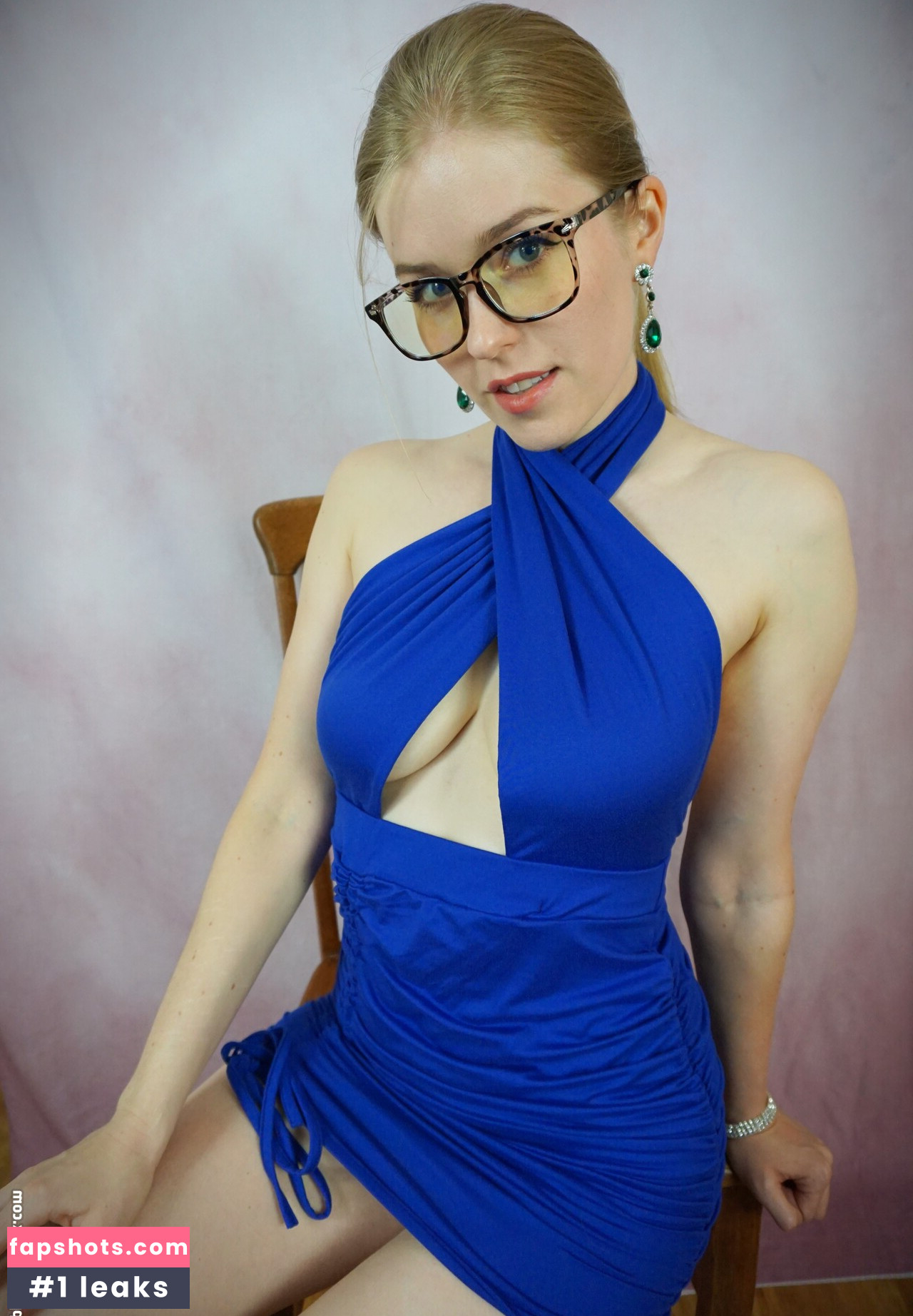 DatOtterGirl gallery photo #34