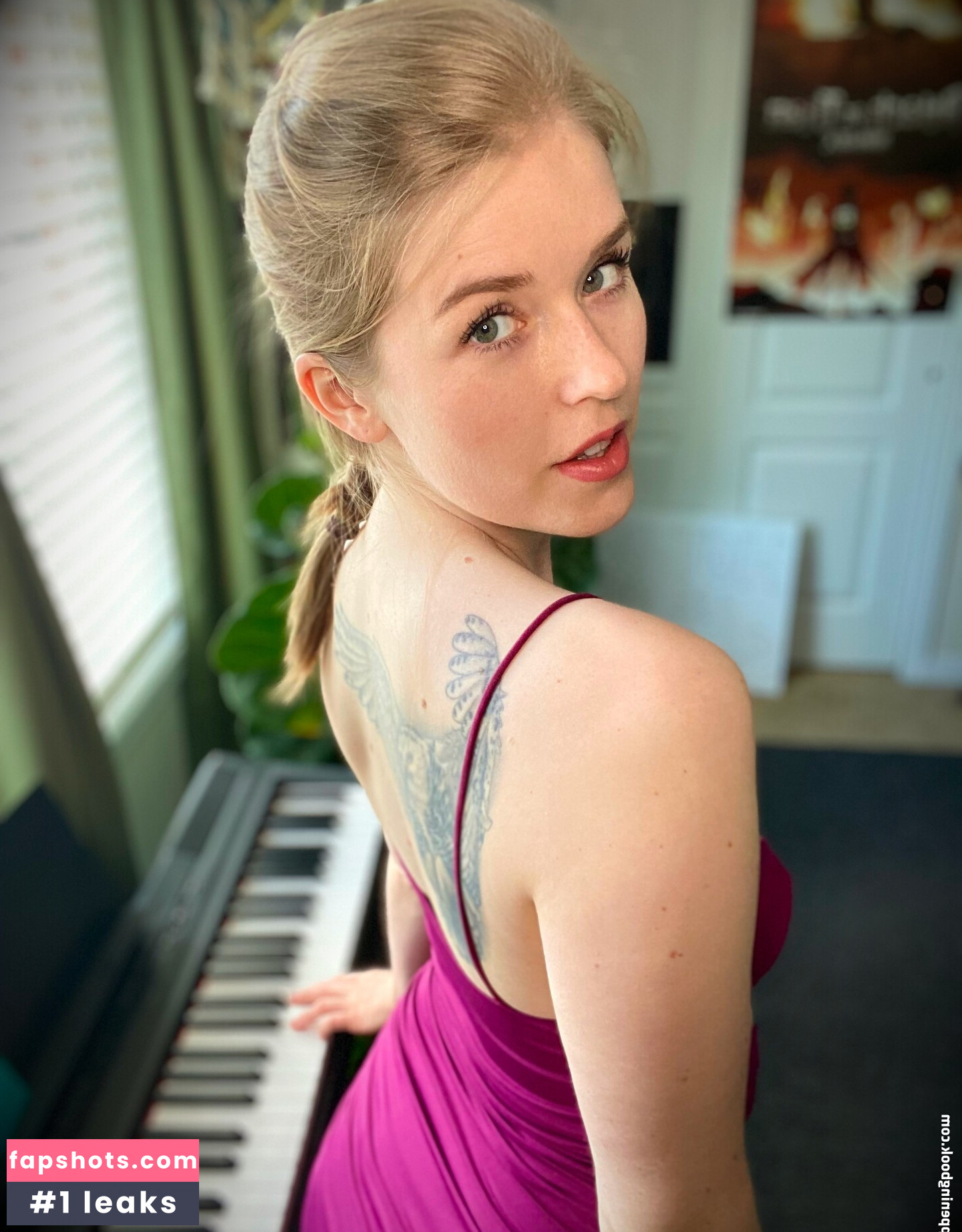 DatOtterGirl gallery photo #66