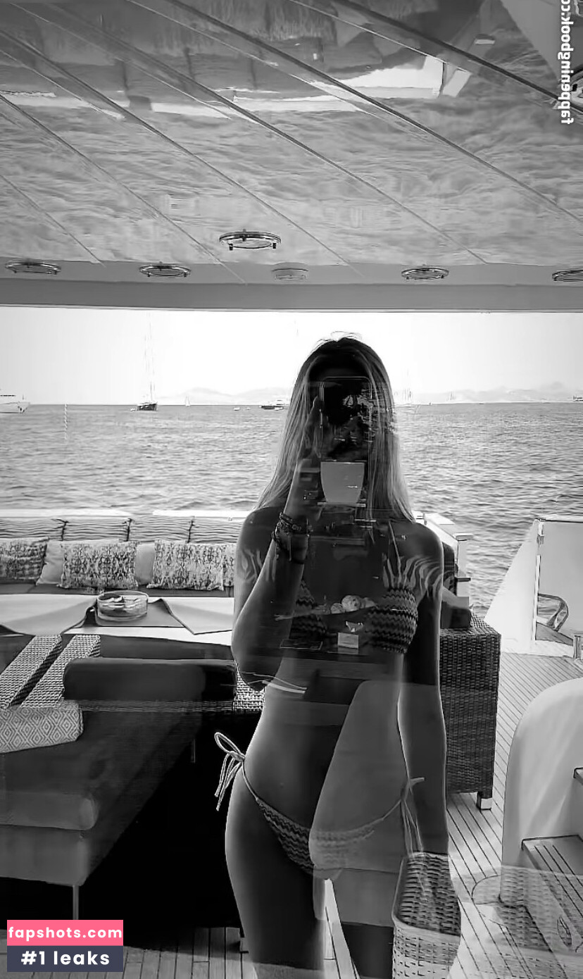 Davina Geiss gallery photo #103