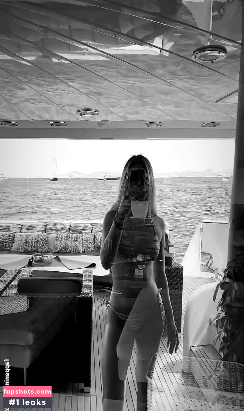 Davina Geiss gallery photo #110