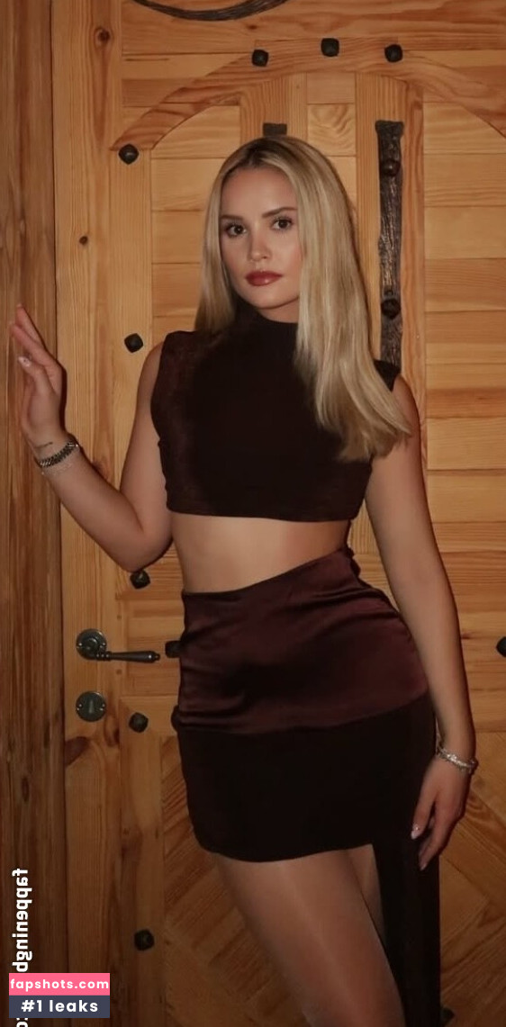 Davina Geiss gallery photo #53