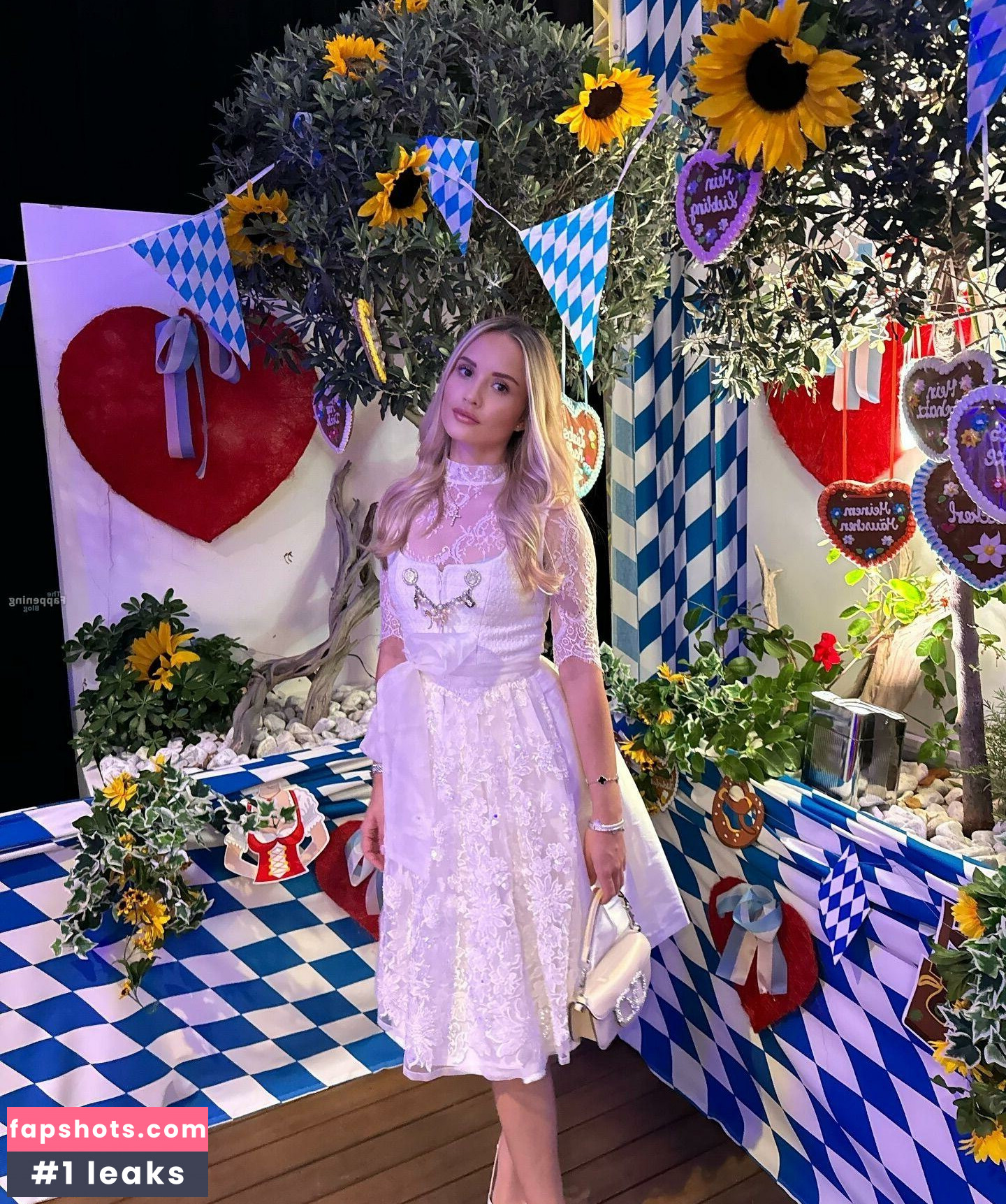 Davina Geiss gallery photo #59