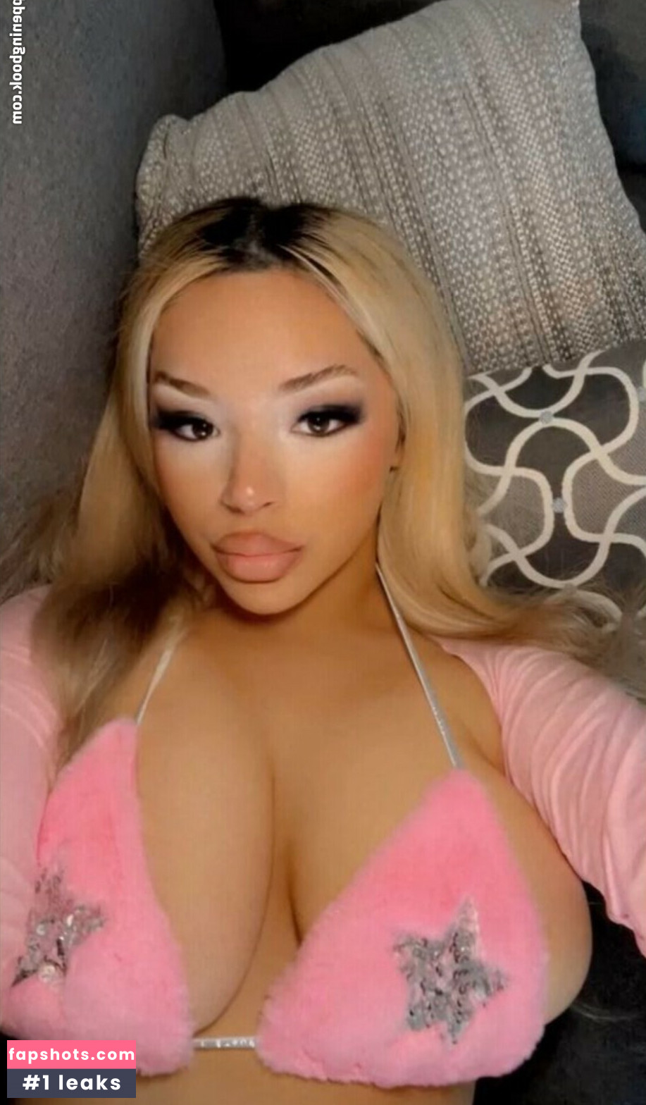 Davina gallery photo #19