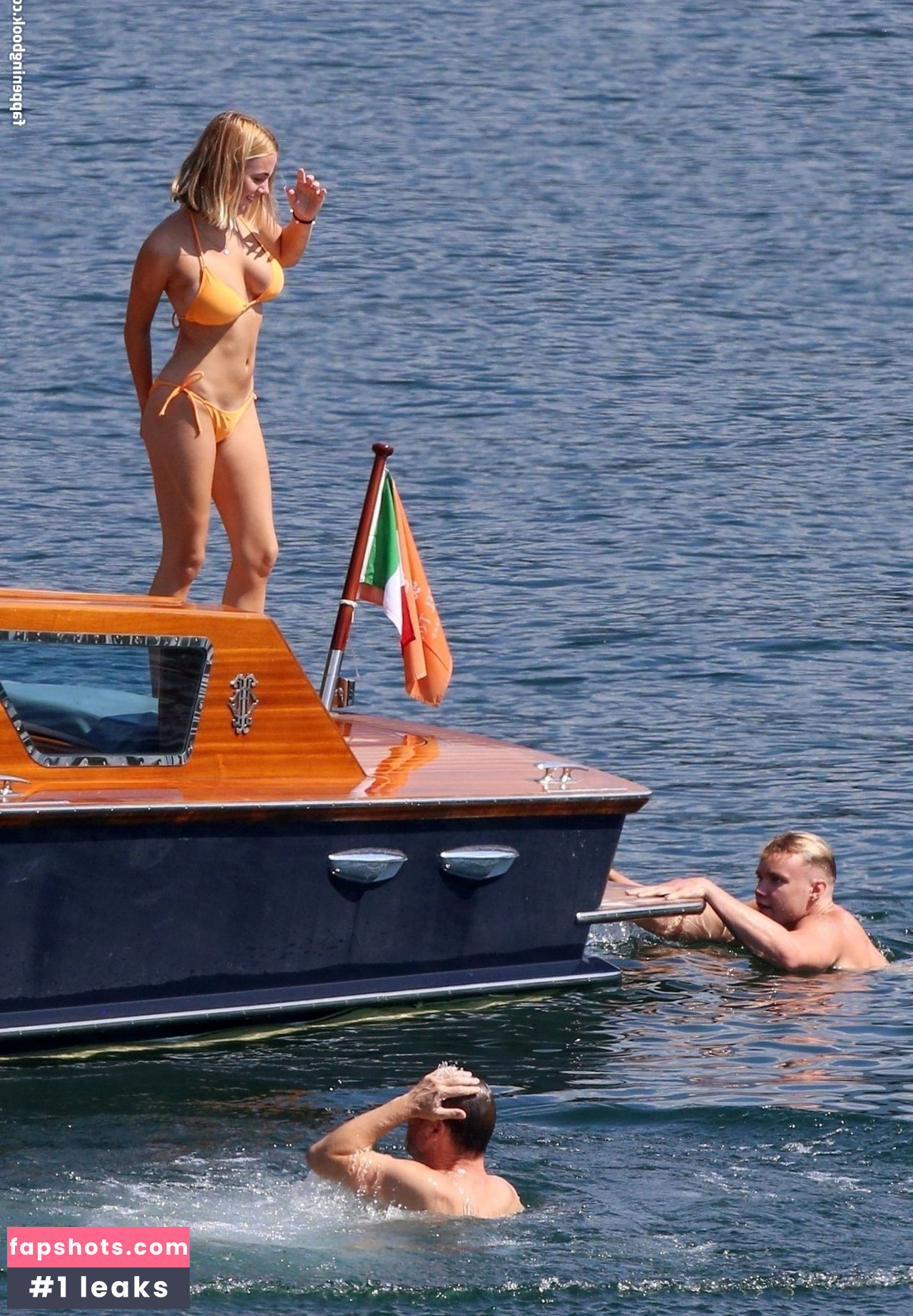 Dawn Andrews gallery photo #18