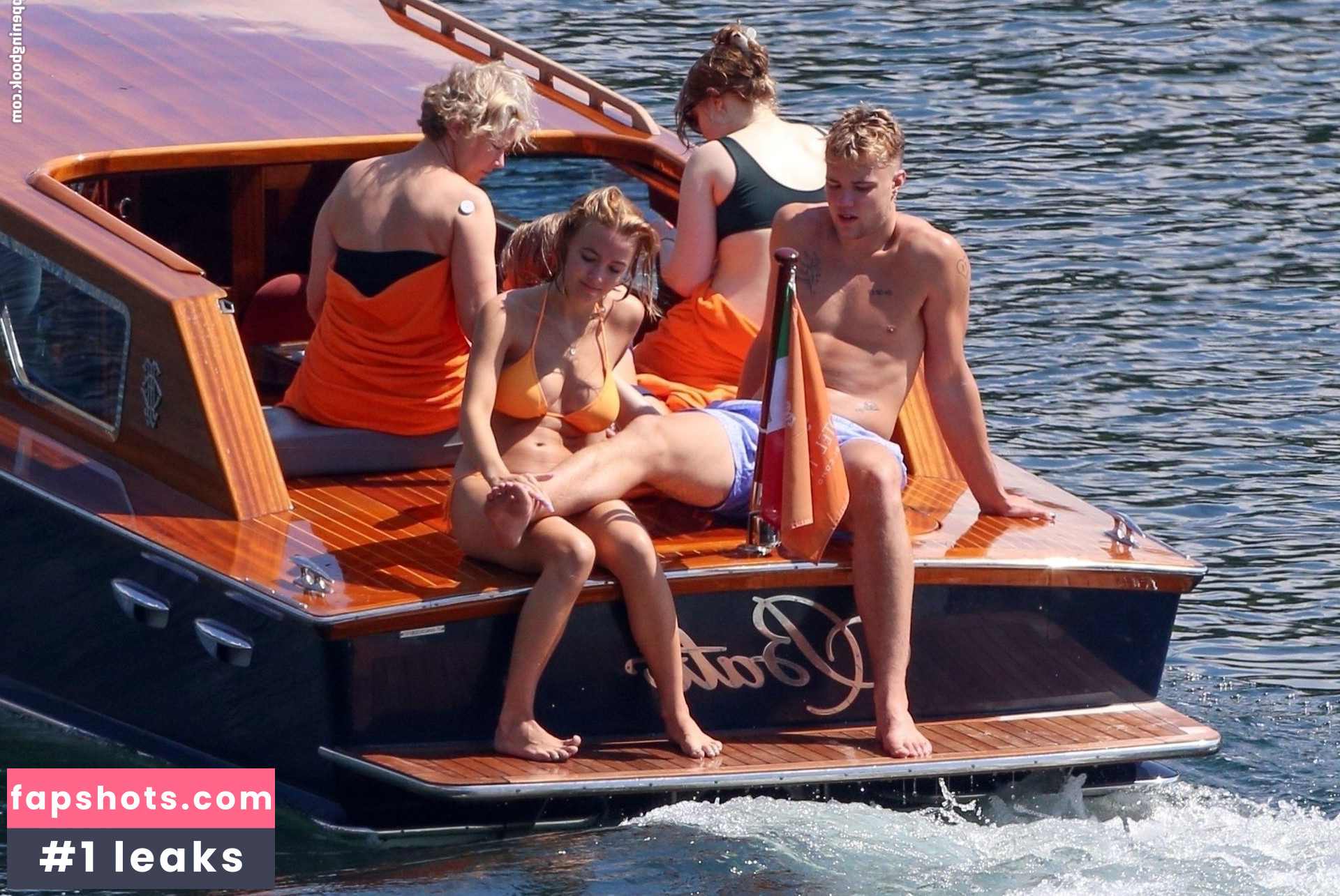 Dawn Andrews gallery photo #4