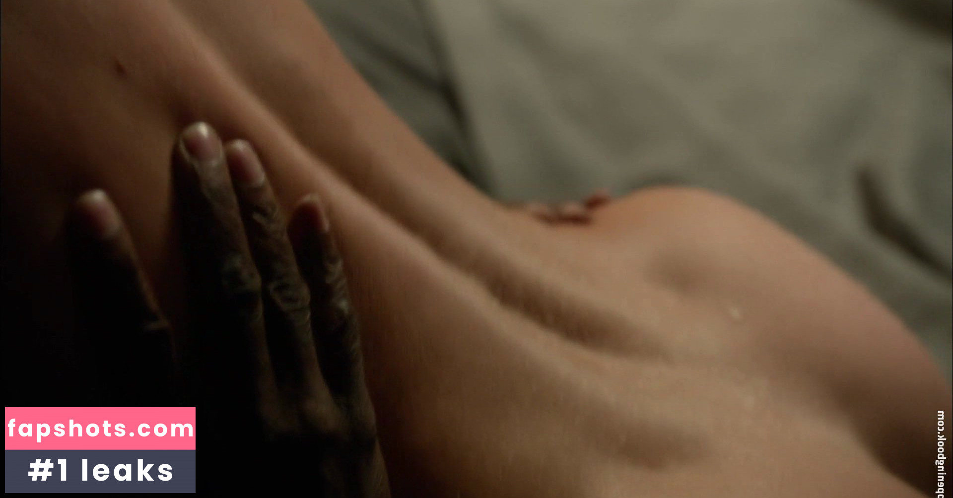 Dawn Olivieri gallery photo #29