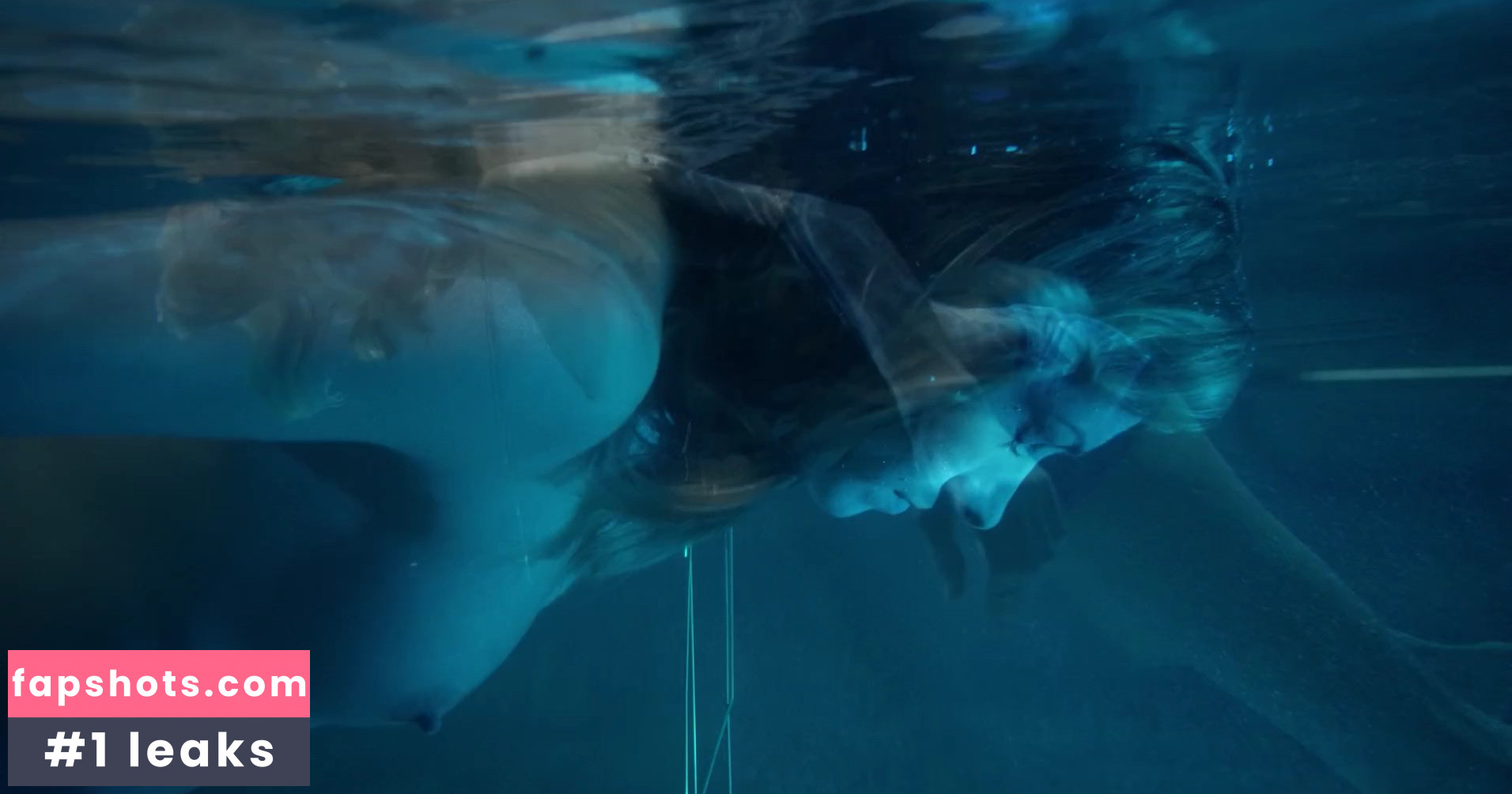 Dawn Olivieri gallery photo #32