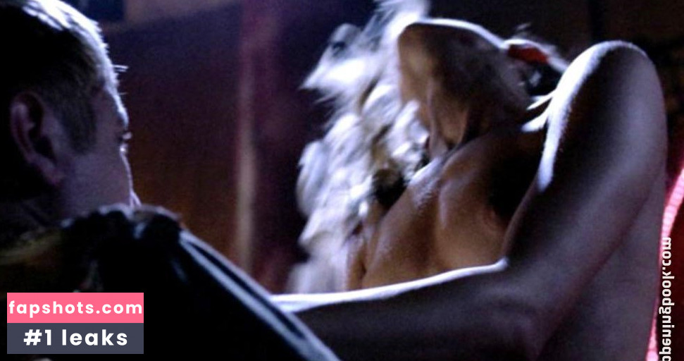 Dawn Olivieri gallery photo #40