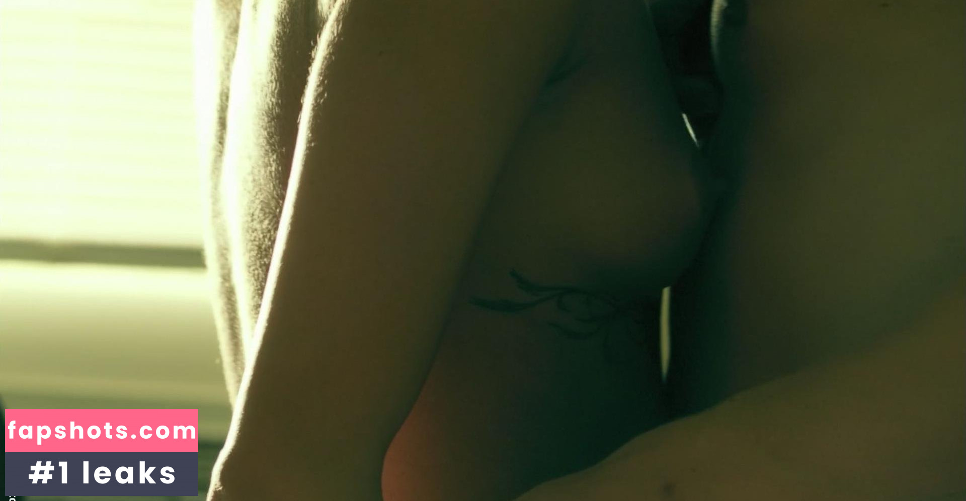 Dawn Olivieri gallery photo #46