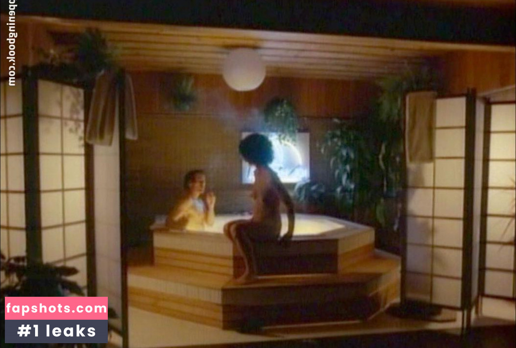 Dayle Haddon nude babe gallery