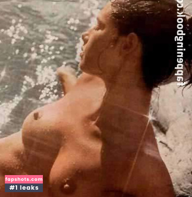 Dayle Haddon gallery photo #38