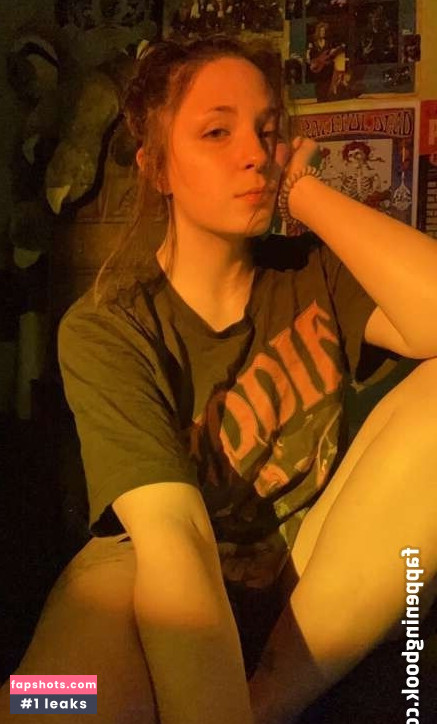 Deadpixieguts gallery photo #11