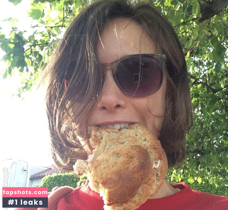 Deanna Russo gallery photo #21