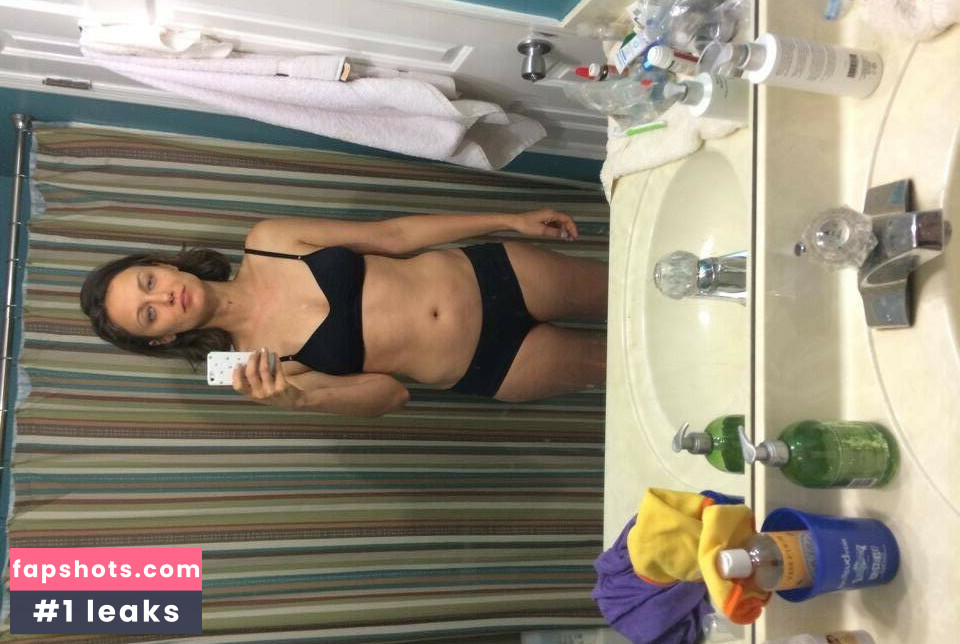 Deanna Russo gallery photo #30