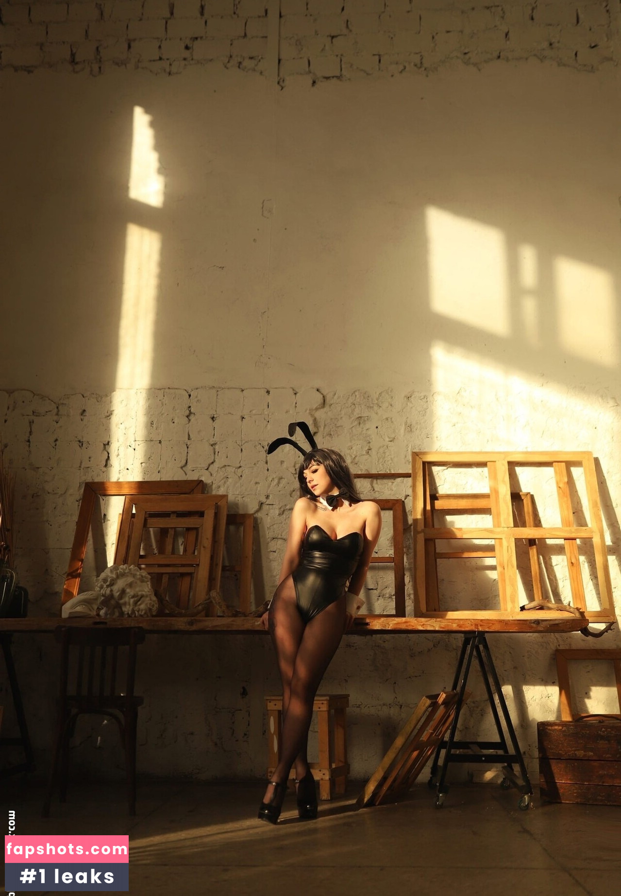 dear.dear.iris gallery photo #3