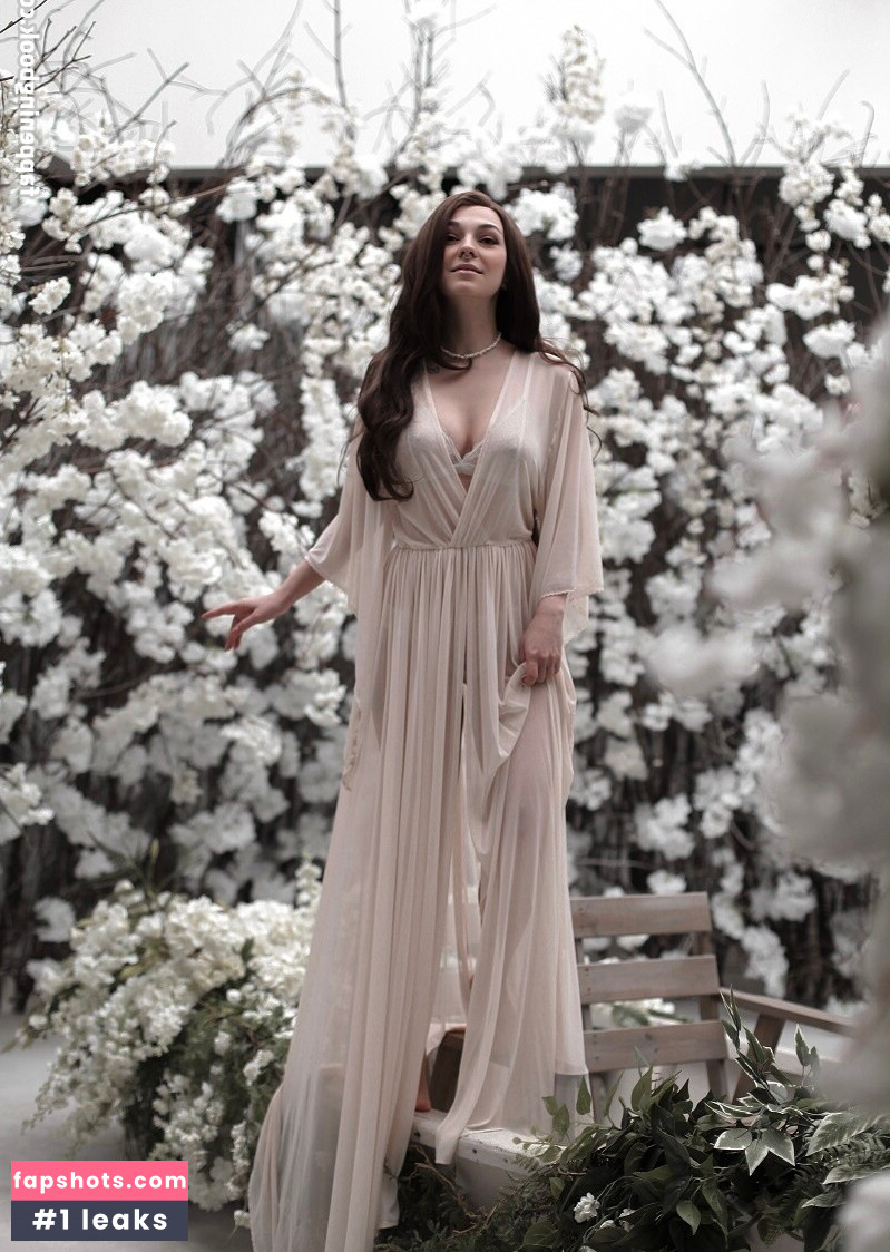 dear.dear.iris gallery photo #5