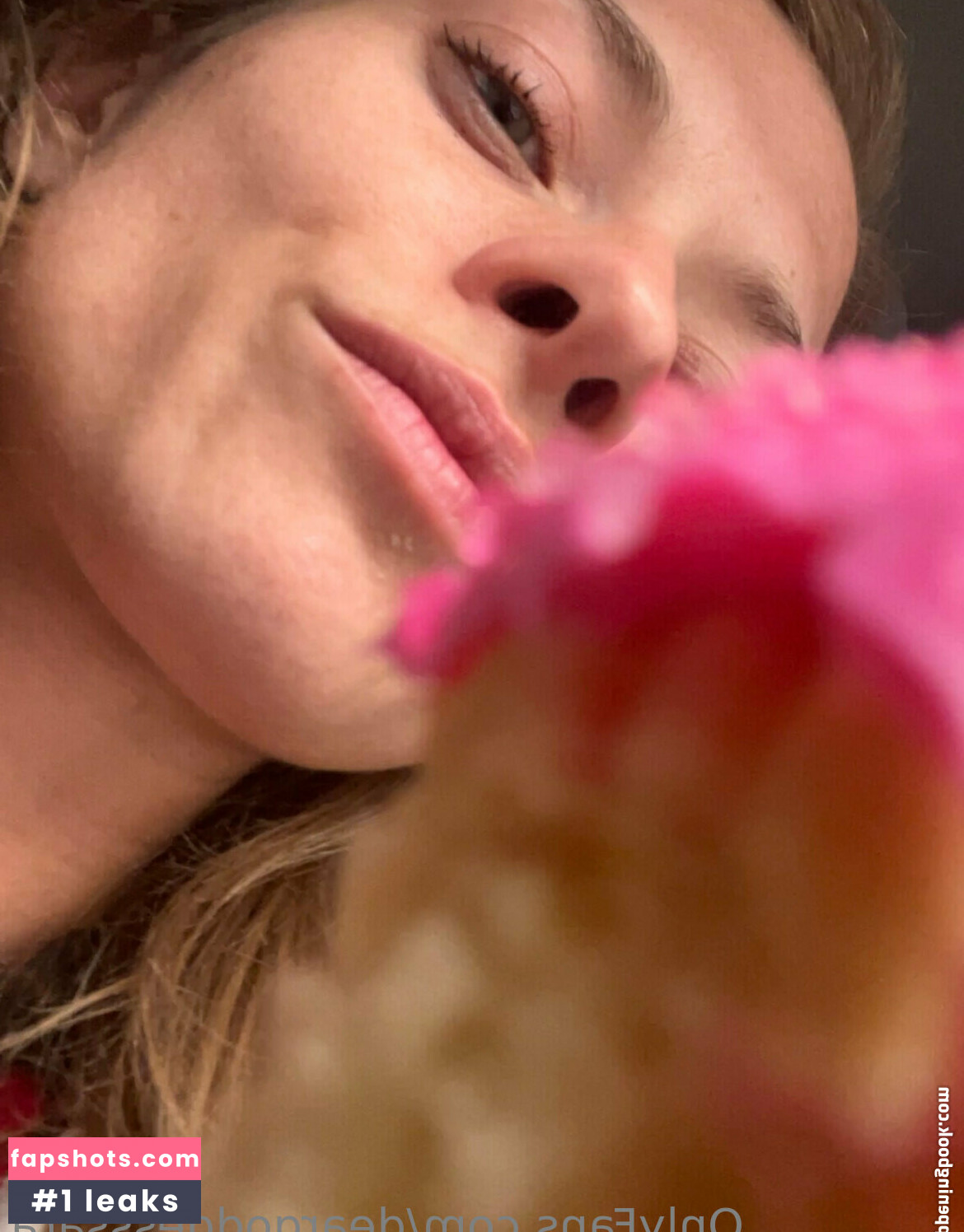 deargoddesssara gallery photo #7