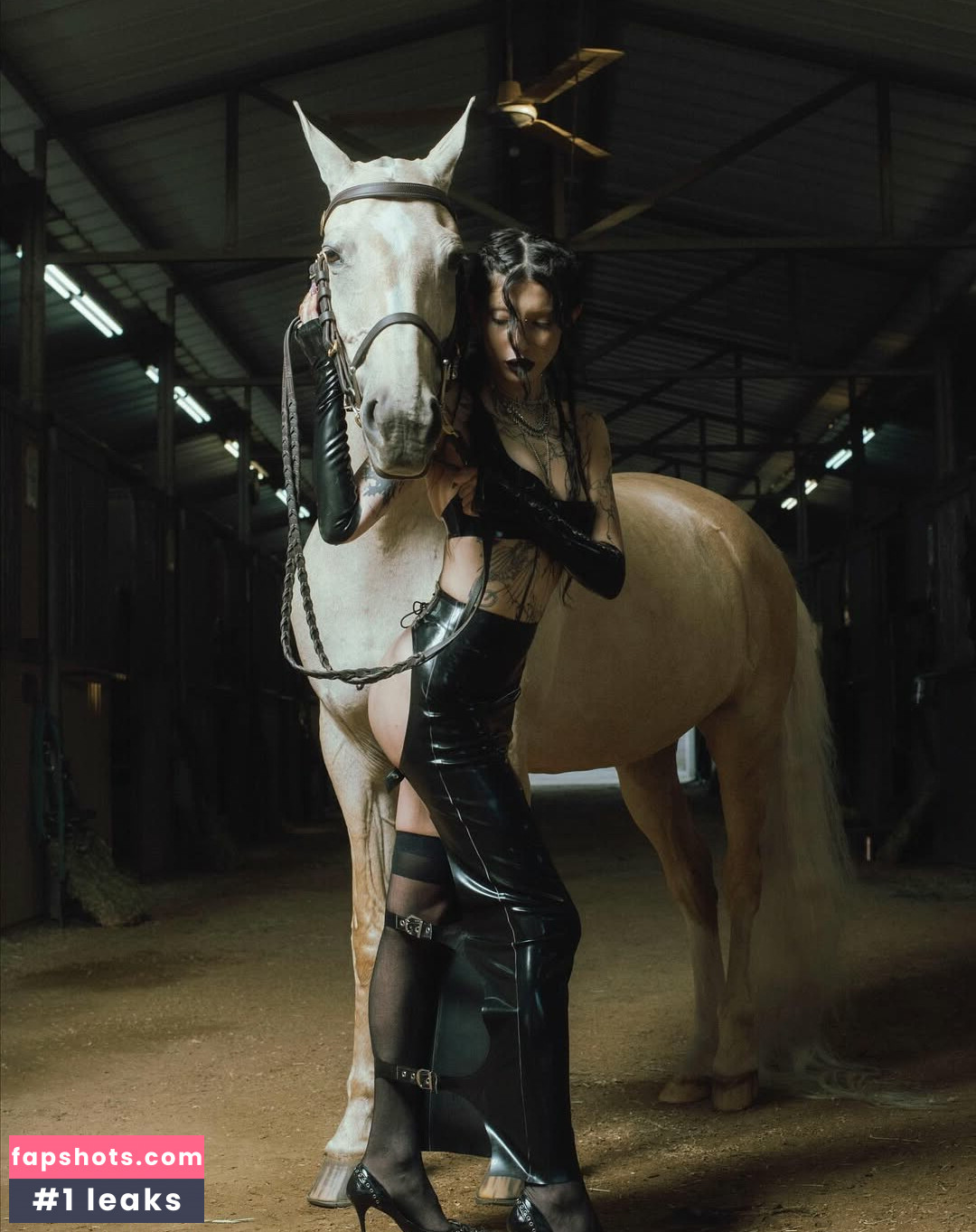 DeathbyRomy gallery photo #4