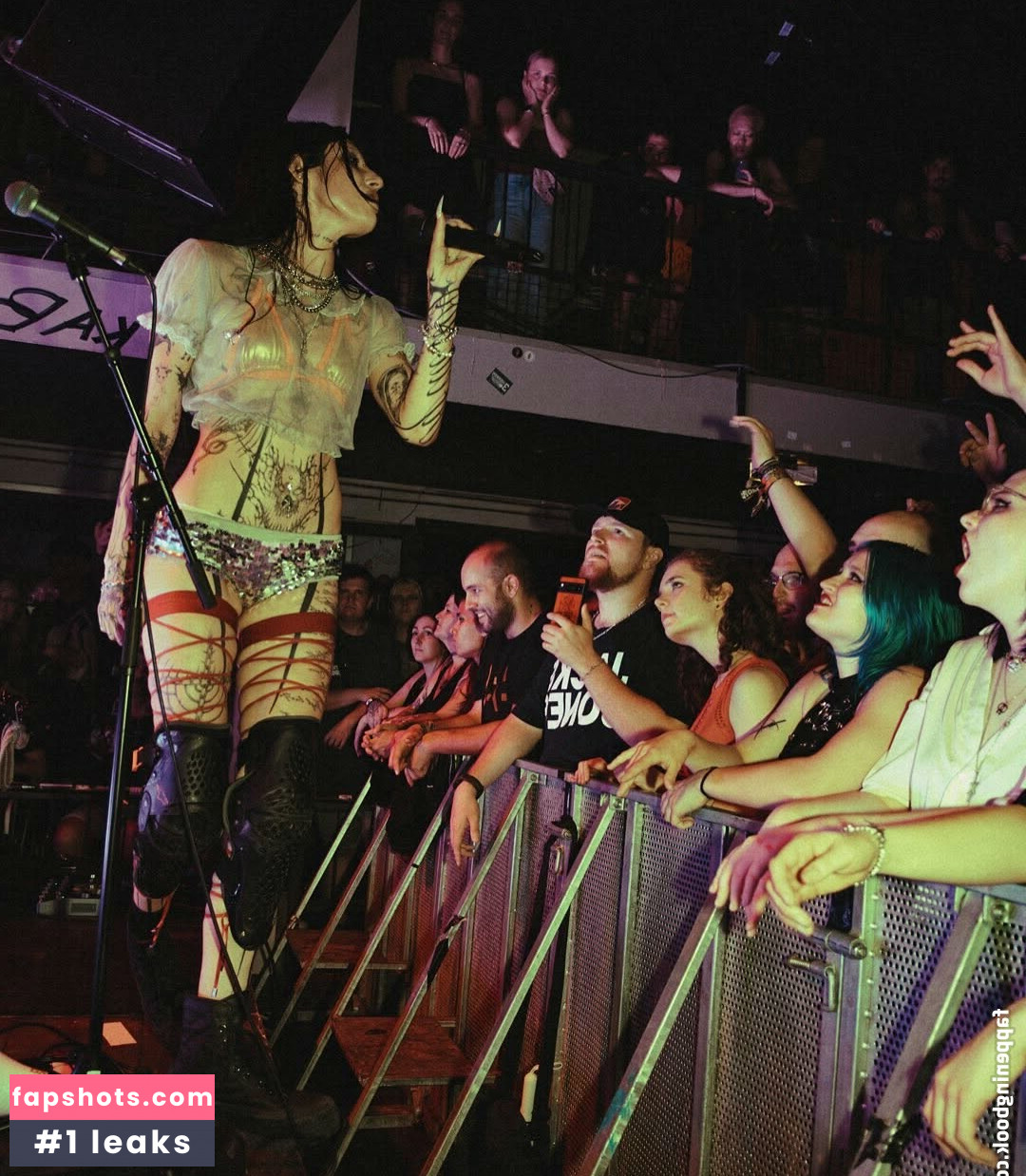 DeathbyRomy gallery photo #46