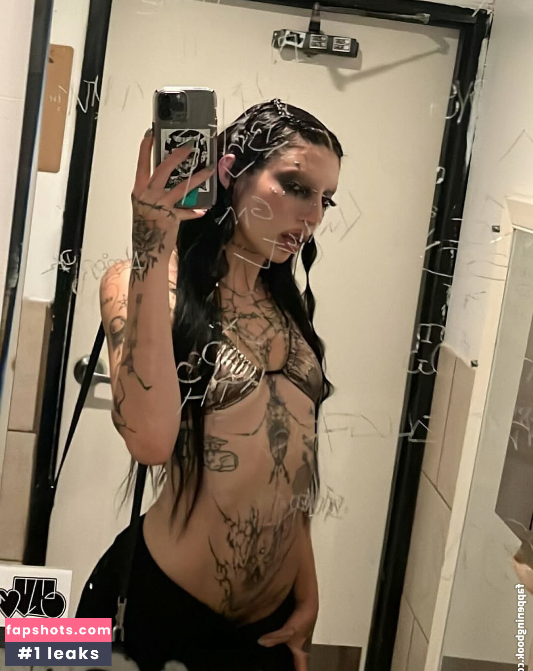 DeathbyRomy gallery photo #48