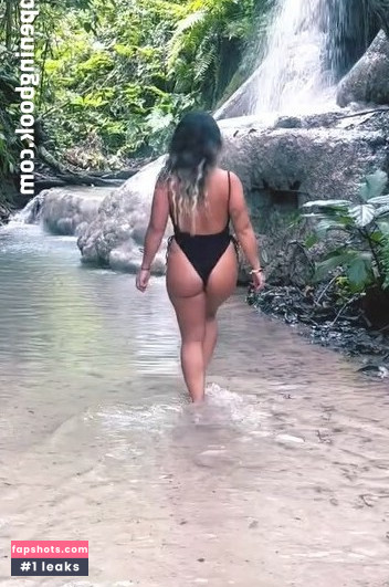 Debbie Bug gallery photo #15