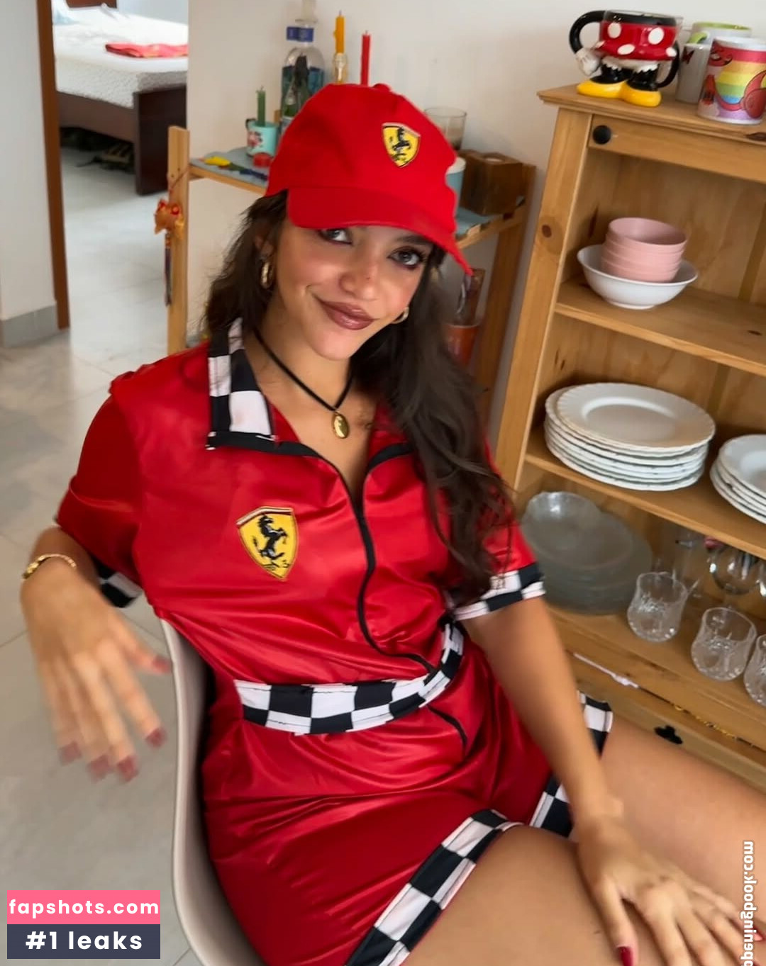 Débora Aladim gallery photo #3