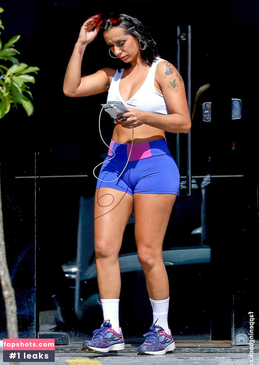 Débora Dunhill gallery photo #9