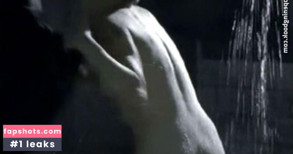 Débora Falabella gallery photo #8