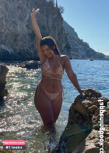 Debora Tanzo gallery photo #13