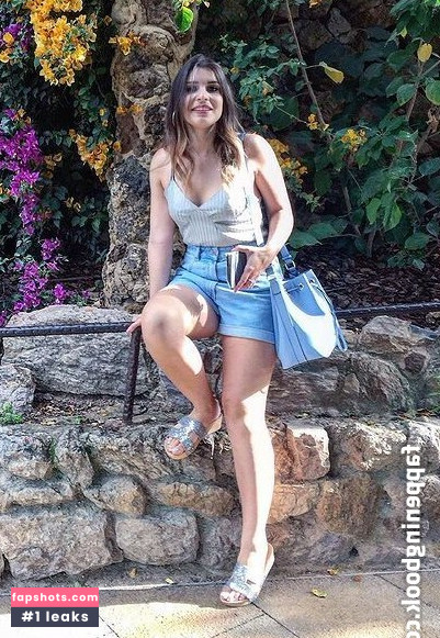 Debora Tanzo gallery photo #8