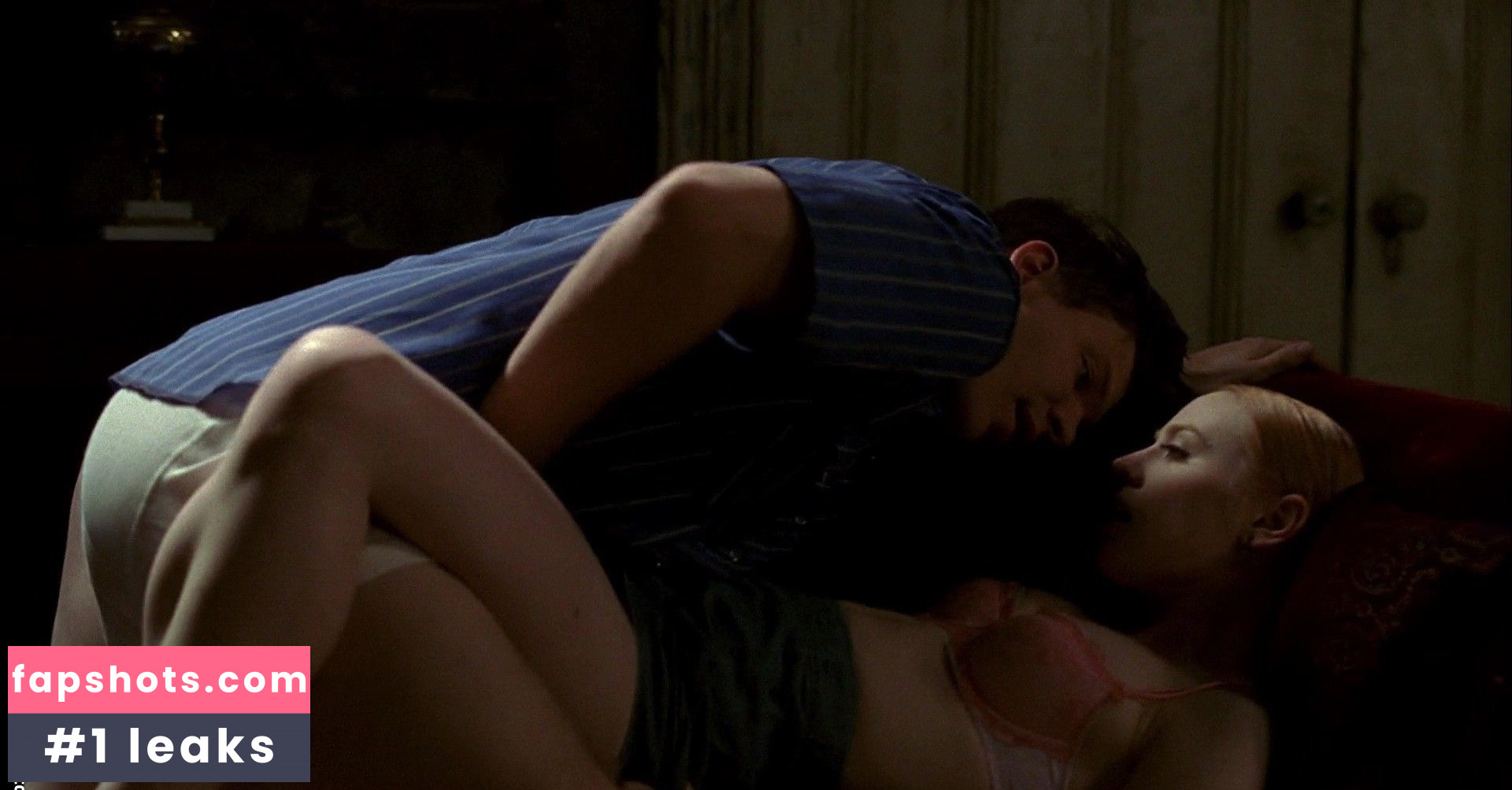 Deborah Ann Woll gallery photo #103