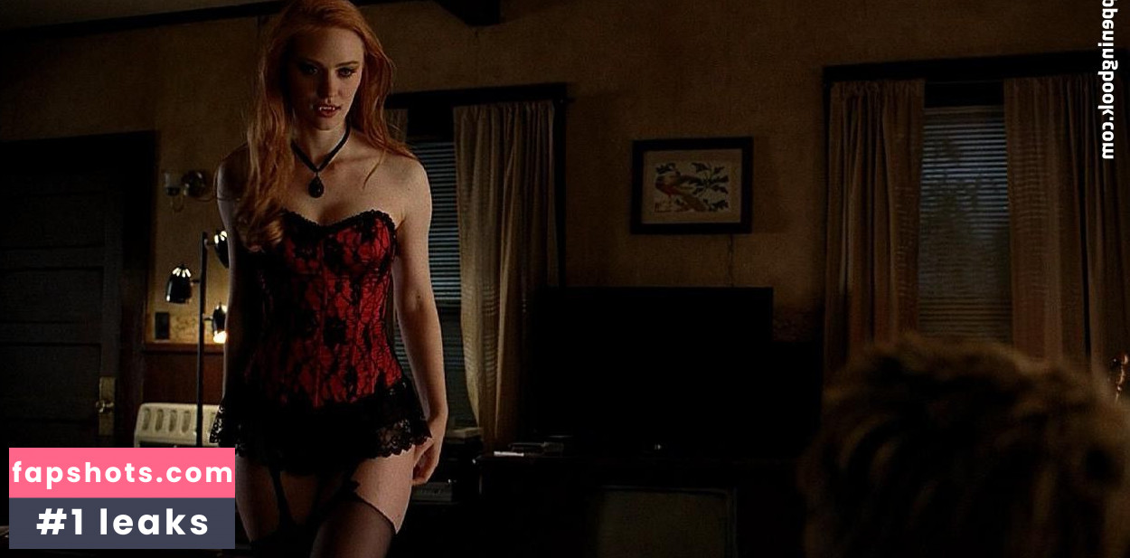Deborah Ann Woll gallery photo #112