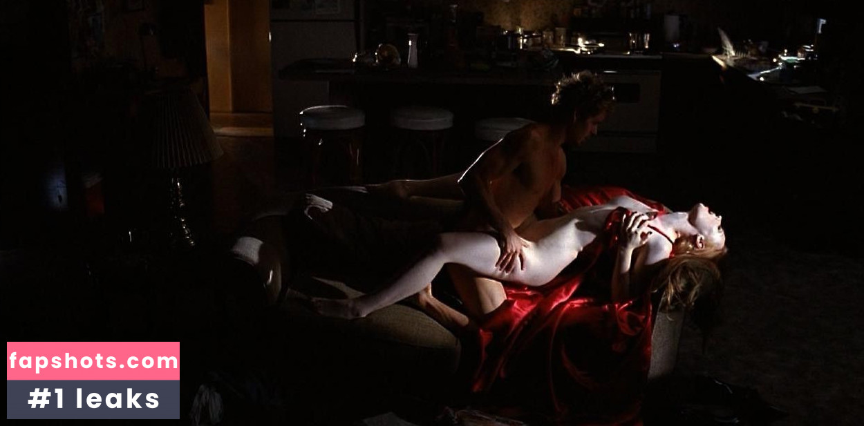 Deborah Ann Woll gallery photo #121