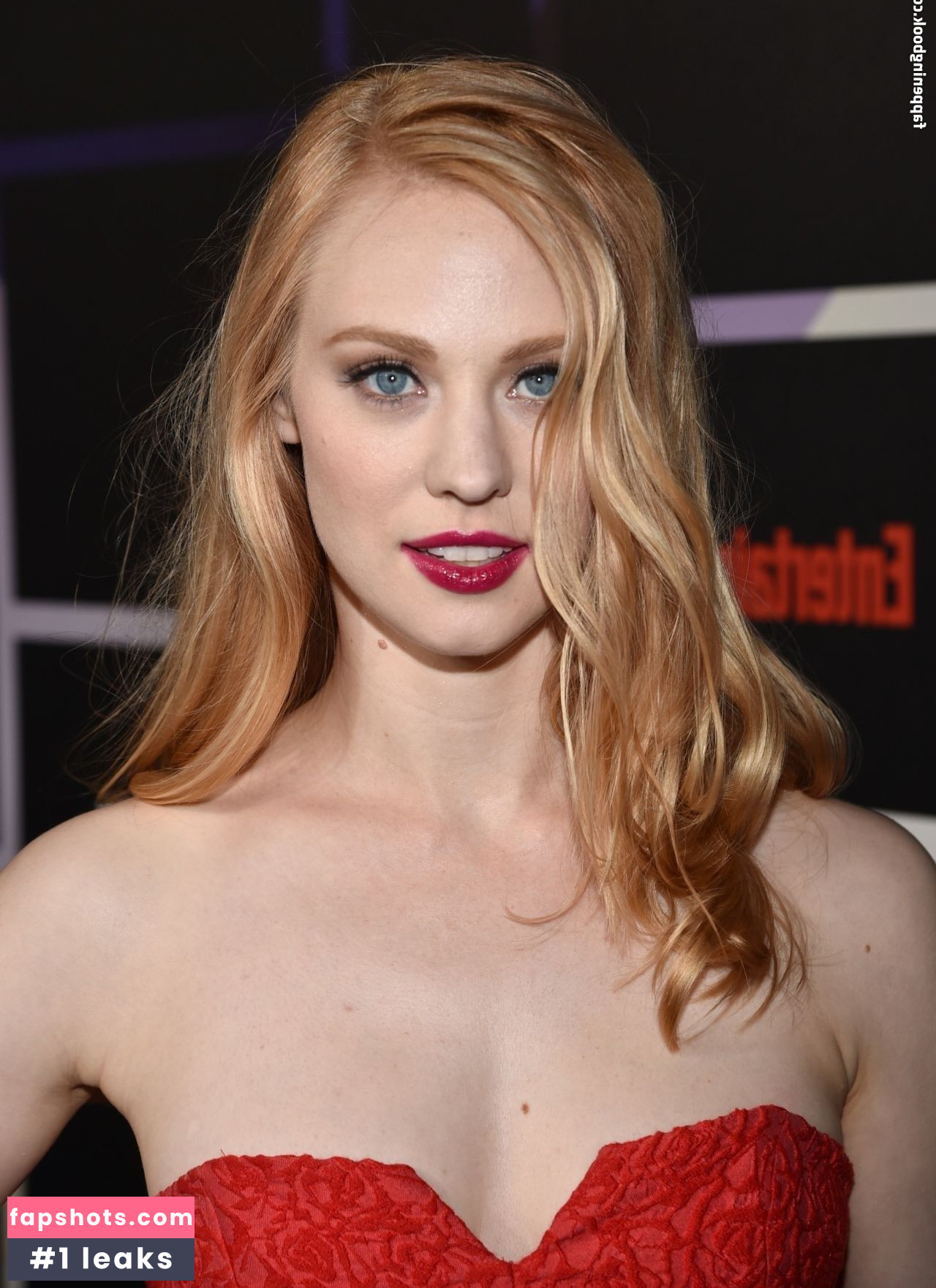 Deborah Ann Woll gallery photo #140