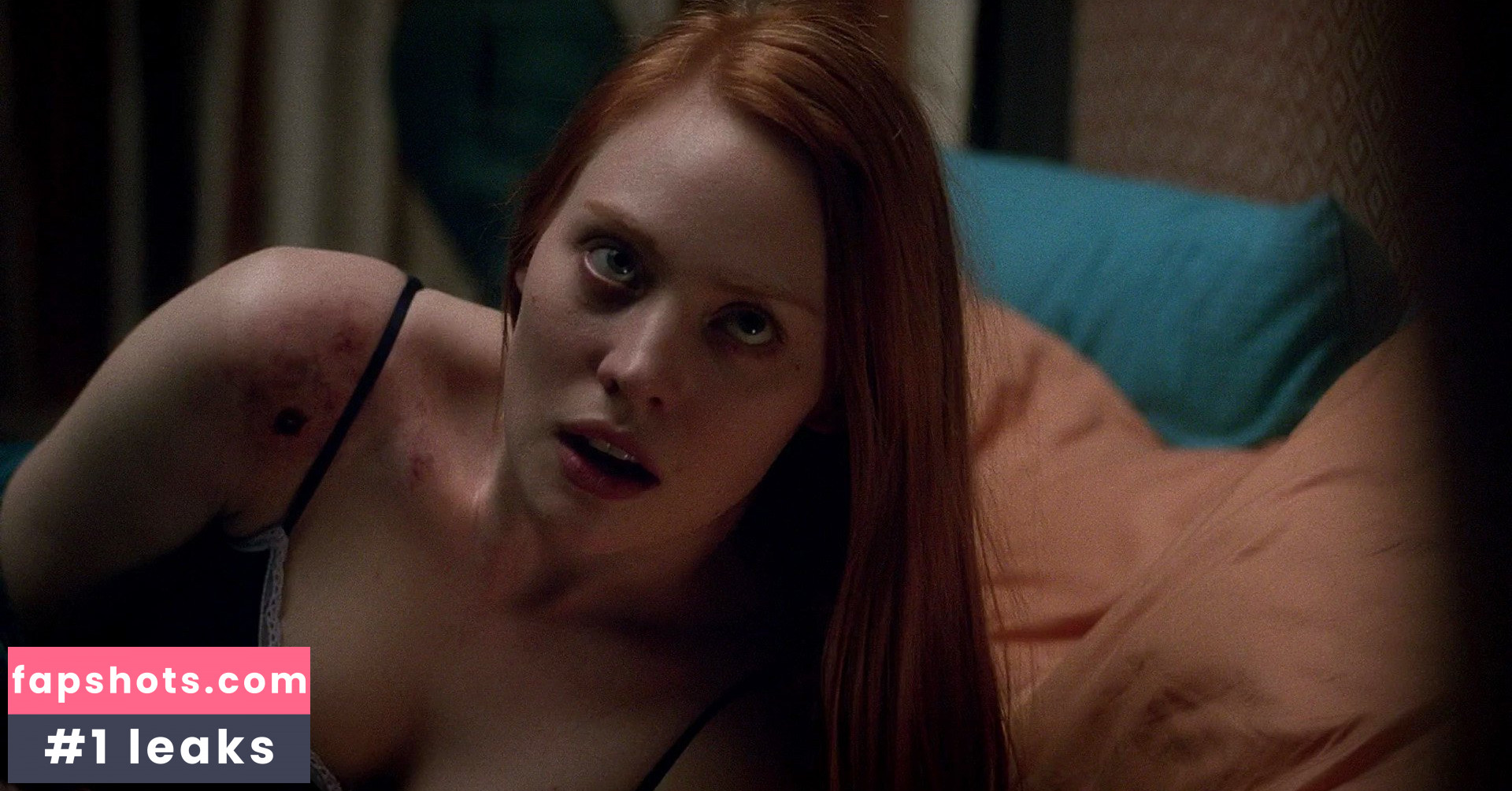 Deborah Ann Woll gallery photo #149