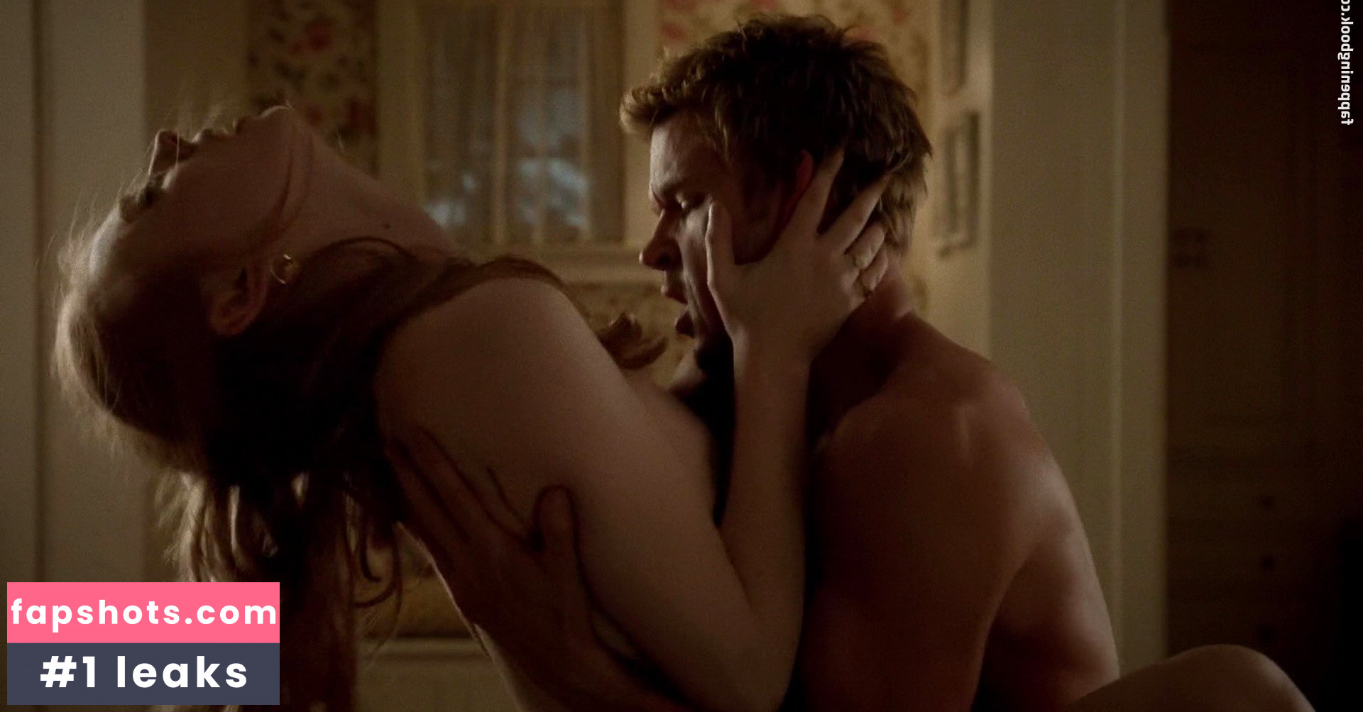 Deborah Ann Woll gallery photo #153