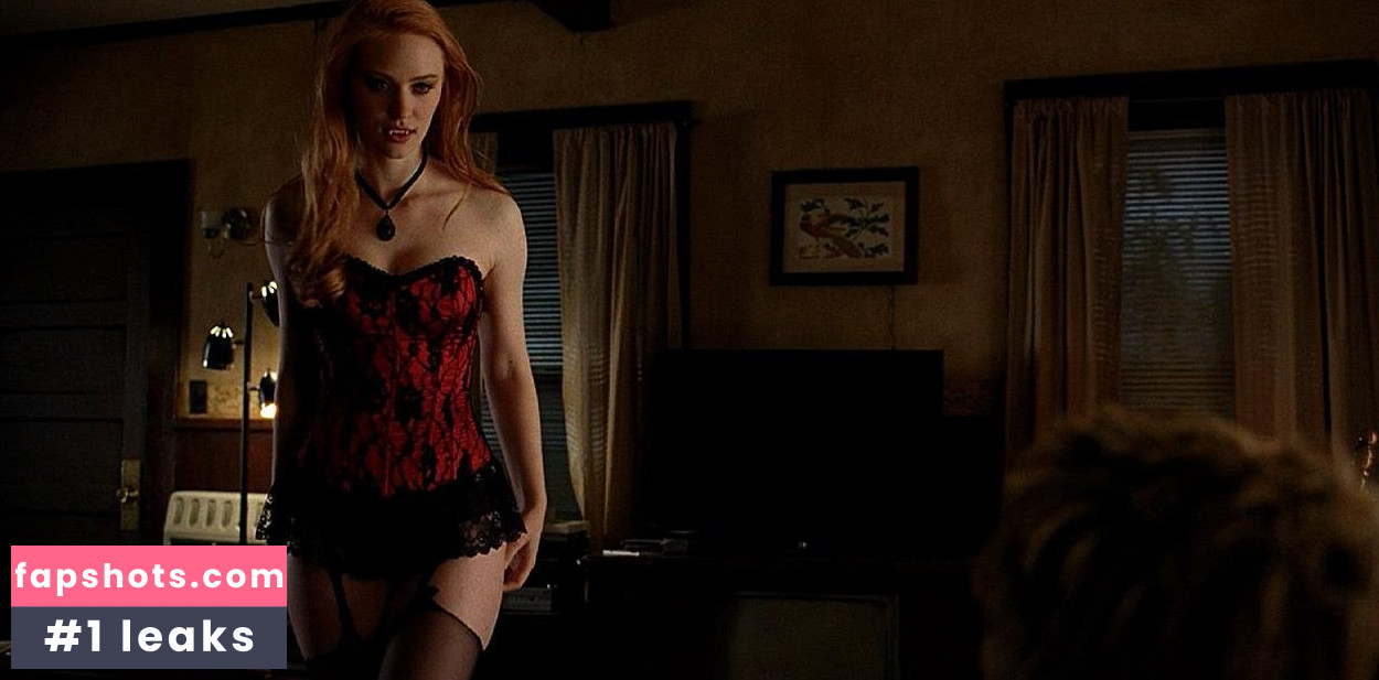 Deborah Ann Woll gallery photo #161