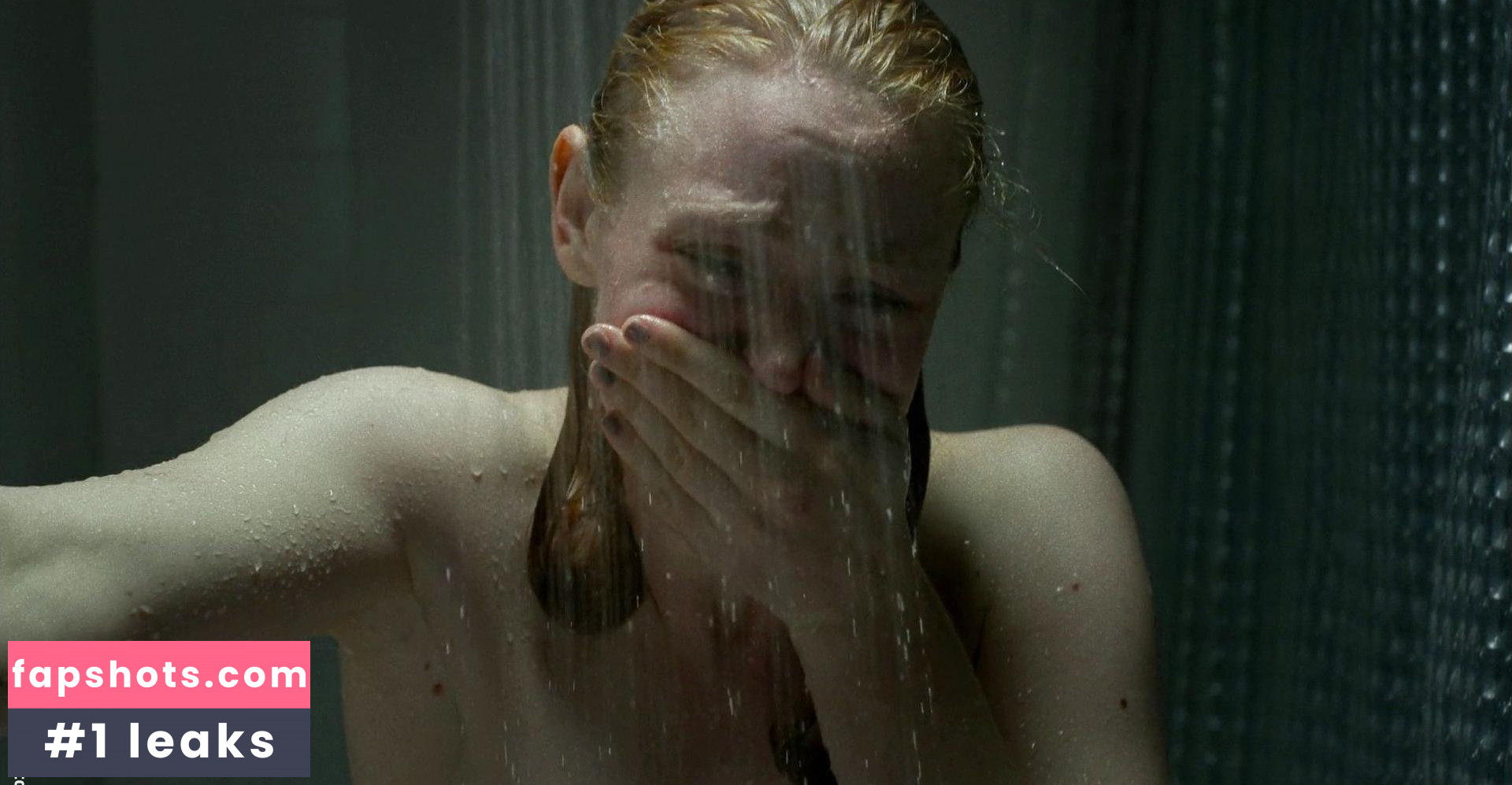 Deborah Ann Woll gallery photo #170