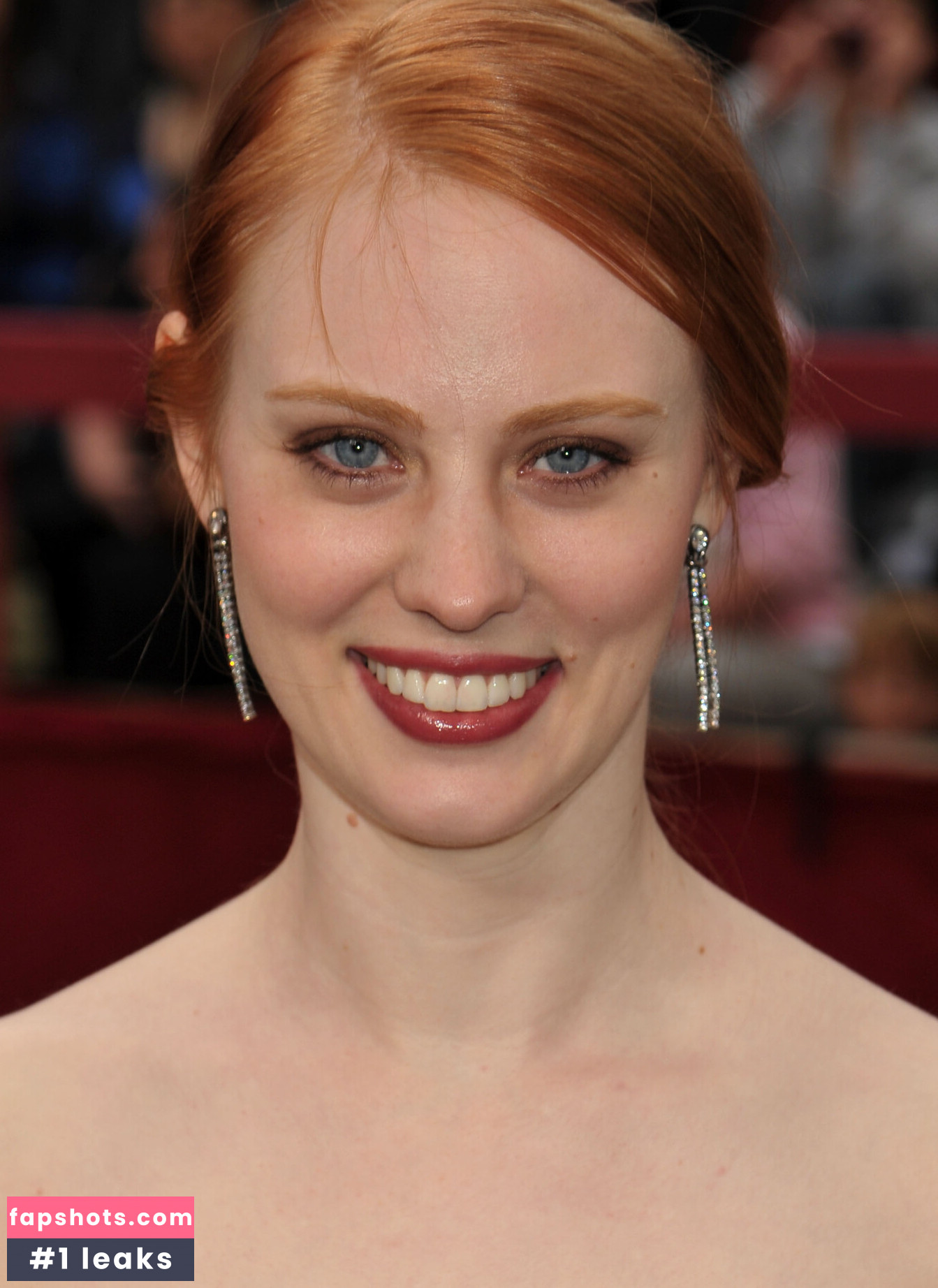 Deborah Ann Woll gallery photo #25