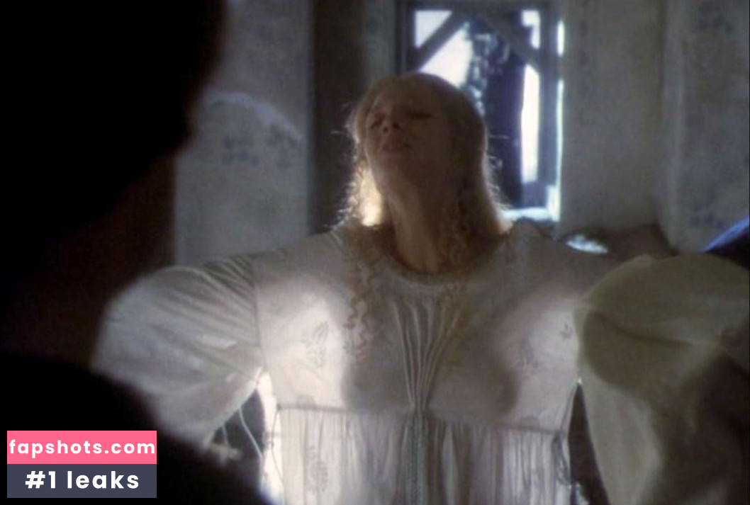 Deborah Fallender gallery photo #4