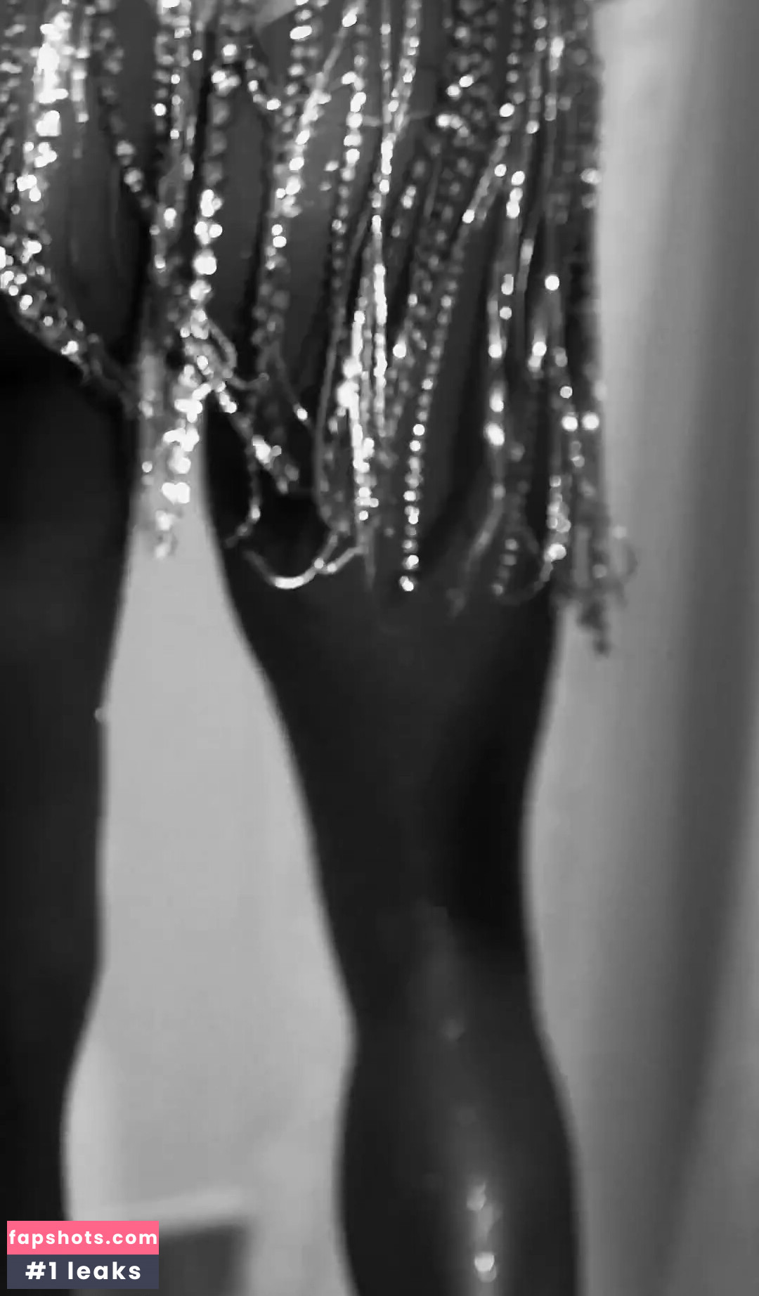 Deborah Secco gallery photo #139