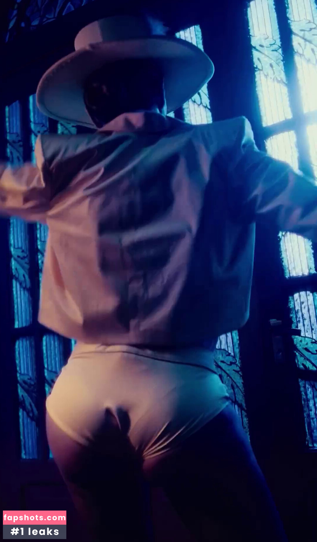 Deborah Secco gallery photo #163