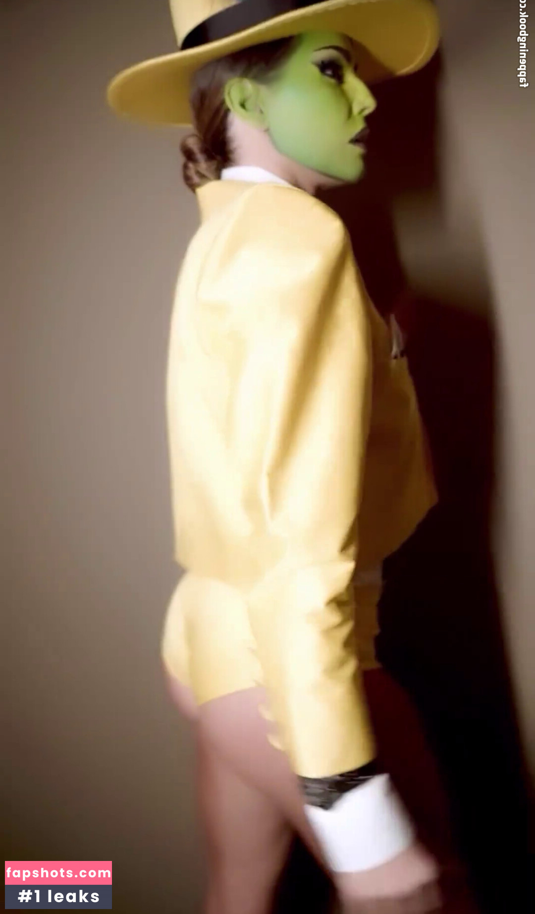 Deborah Secco gallery photo #164