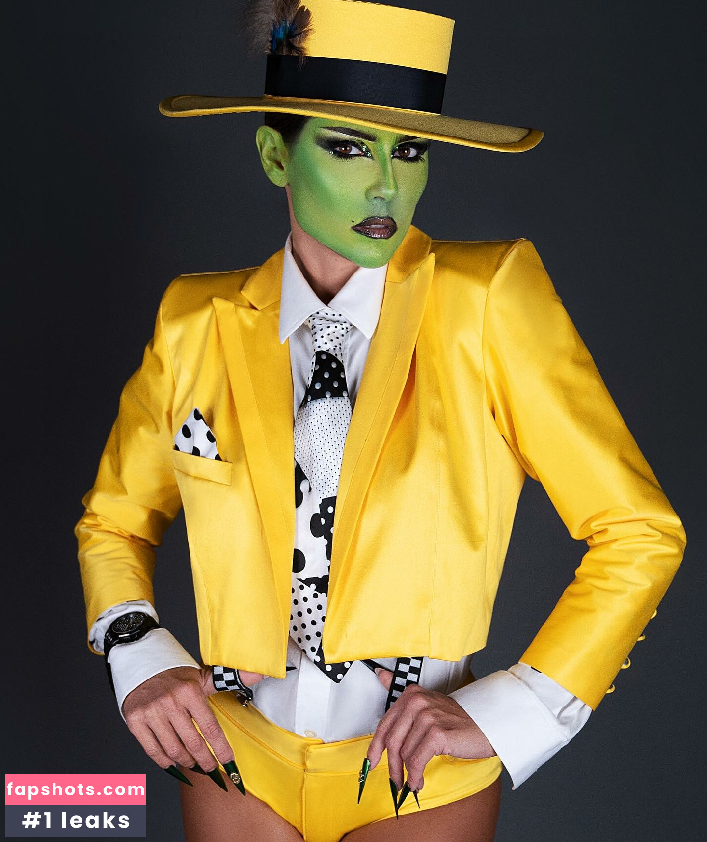 Deborah Secco gallery photo #168