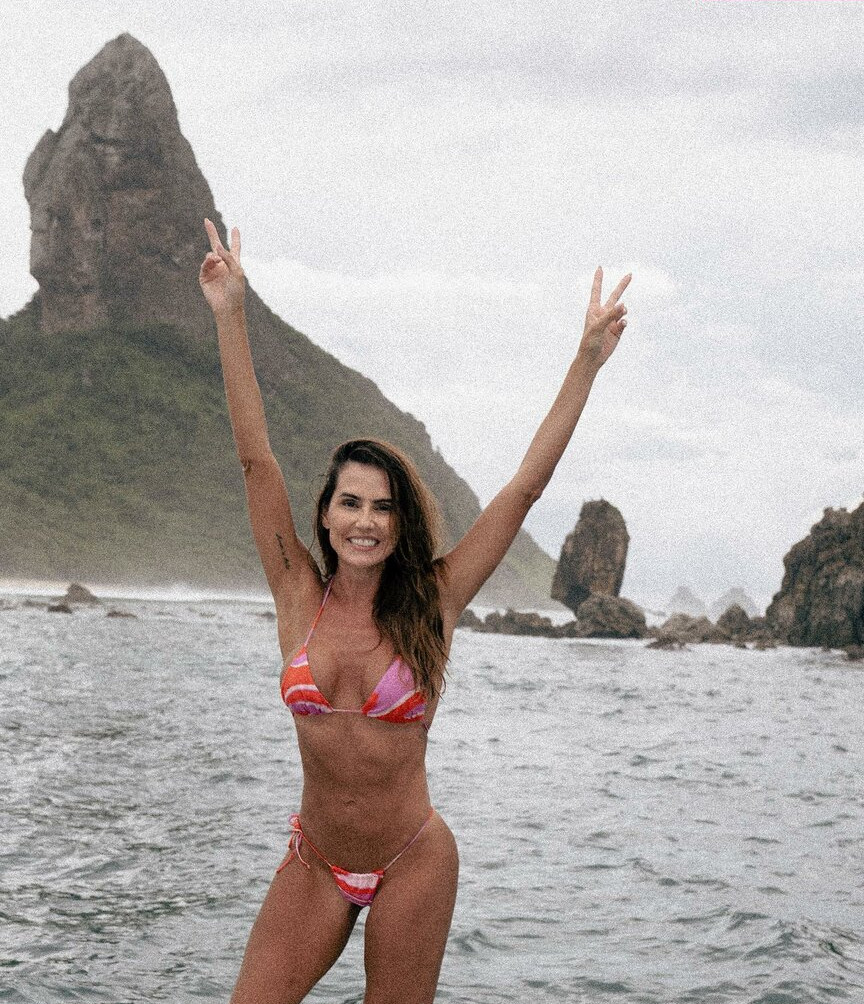 deborah-secco gallery photo #1004