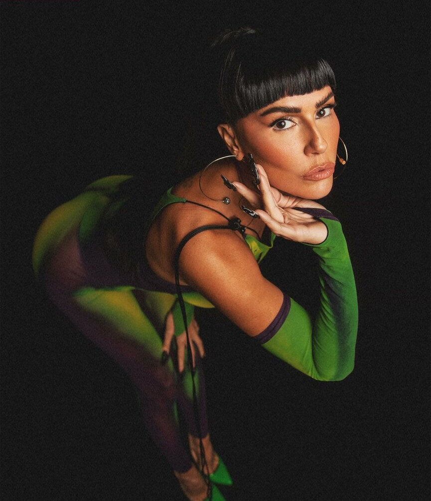 deborah-secco gallery photo #1018